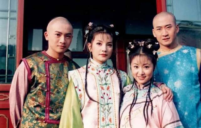 小燕子|小燕子老了、五阿哥老了、尔康老了，唯独他49岁还像19岁！