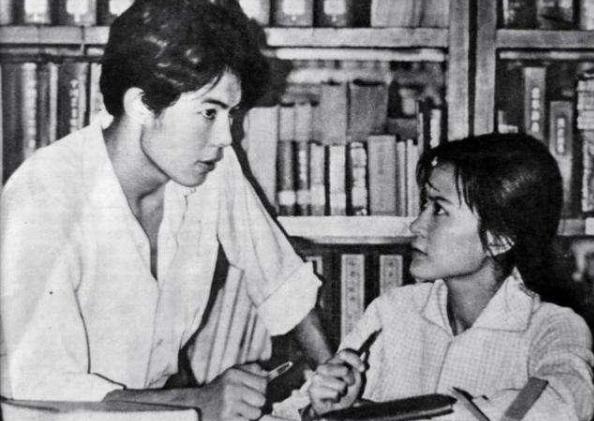 #张铁林#被“逼”堕胎独自养女，15年后，侯俊杰报复张铁林的手段真\解恨\