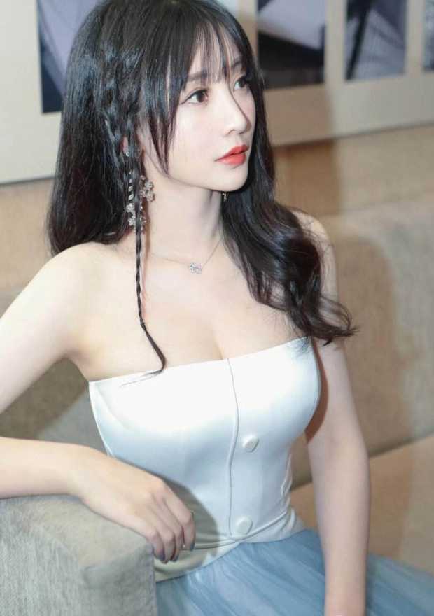 柳岩|38岁柳岩在综艺节目穿出羞羞观众欢呼好身材