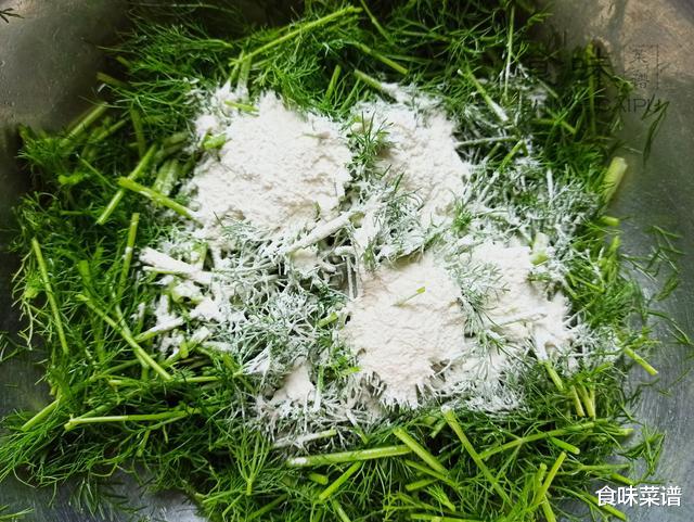 面粉|这蔬菜味道特别重，很多人讨厌吃，却不知对肠胃好，不懂可亏大了