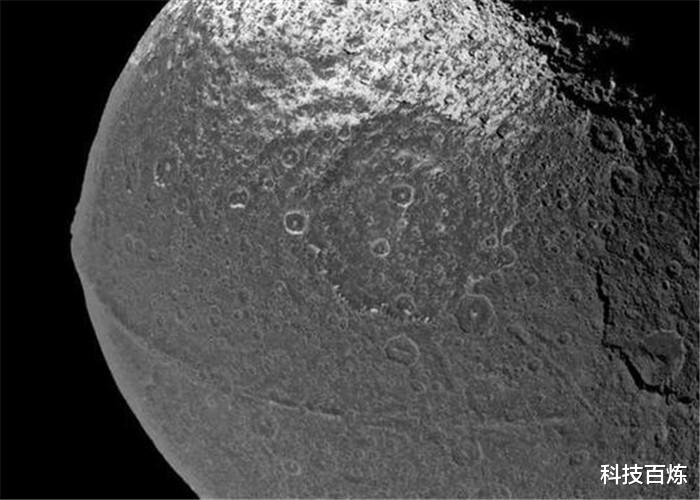 #科学家#土卫八上发现超长焊痕，长度达到1300公里，难道是废弃飞船？