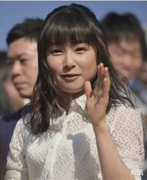 明星|好可惜啊！那些曾惊鸿一瞥偷走大家的心之后，默默的长残了的明星