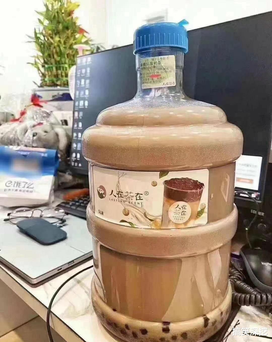 姐姐|“你觉得什么可以称得上是最邪恶的发明?网友评论笑死我了,哈哈哈哈!”