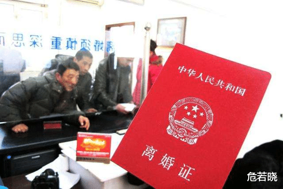 |高考刚结束没几天,这个地方考生家长已经排起了长龙,考生:你们要干什么?