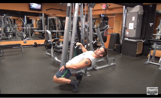 深蹲:4个超实用的腿部训练,让你快速摆脱鸟仔腿