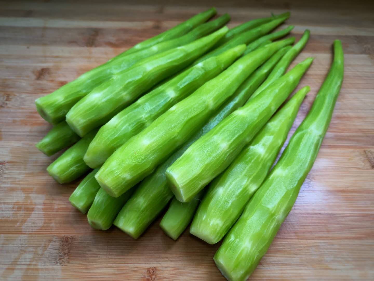 『』谷雨前后，这菜一腌就是10几斤，脆爽开胃，做一次吃30天不坏！