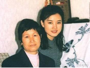 春晚|从“春晚钉子户”到“杳无音讯”，连上春晚24年的宋祖英，今如何
