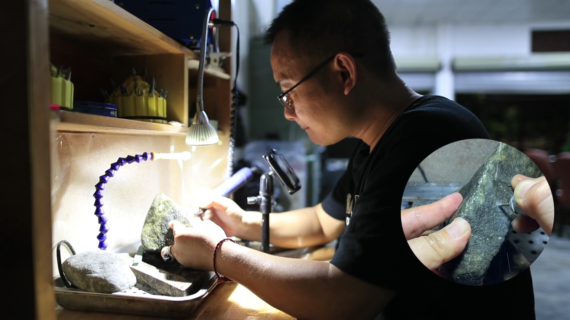 文玩|翡翠圈，年入千万的玉石擦窗人