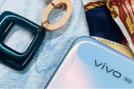 荣耀|Vivoz6与荣耀30 s哪个更有价值？有些优点和一些缺点
