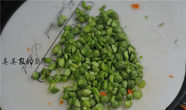 『银耳』儿子早餐最爱它，1周5次都吃不厌，烫一烫卷一卷，做法好简单！