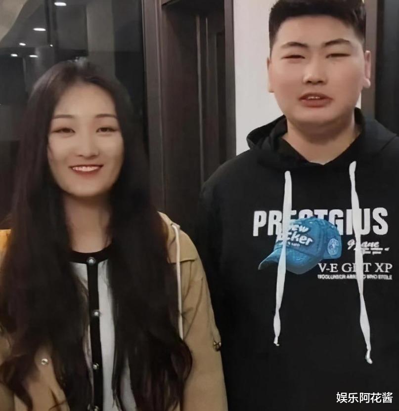 朱之文|结婚不到10天，大衣哥儿媳妇就开直播当网红，还吐槽婆婆没文化