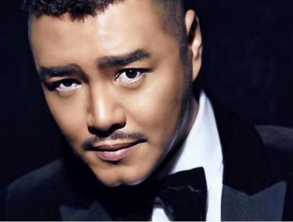 「范冰冰」范冰冰网红之路被“封杀”之后，现身自己的“美容店”忙碌到深夜