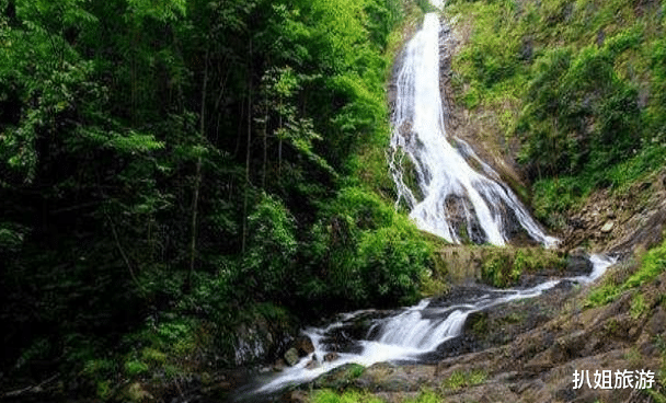 「陕西」我国境内最狭长的县城：横跨三个省份，还是我国的自然国心