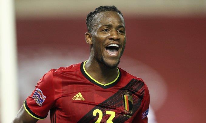 米西·巴舒亚伊|1-1！世界第一最后时刻玩砸了：87分钟惨遭绝平 12连胜瞬间没了