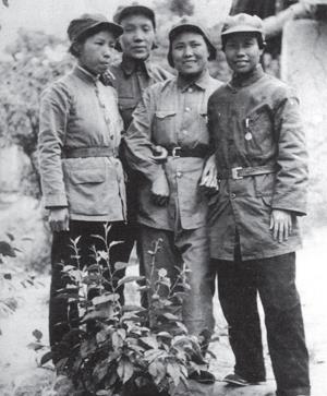 长征@参加长征的30名女红军,喊出:不得组织8块钱,8块钱什么意思?