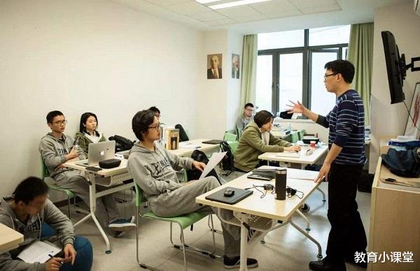 「求职」大学最“鸡肋”的4大专业，学的东西又多又杂，对找工作没一点用