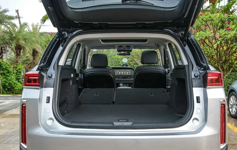 奔腾t99|预算不够？不如来看看国产颜值高大空间的SUV