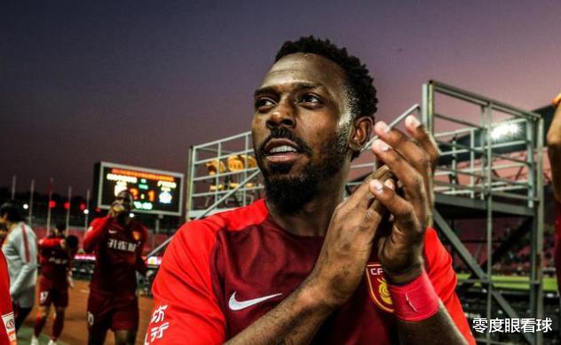 李铁:国足集训名单浮出水面,曝3大入籍球员有望同时入选,1入籍神锋却遭李铁无视