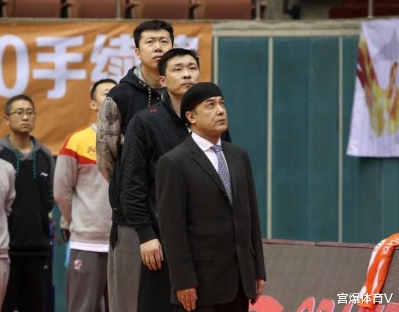 『王治郅』官宣!中国男篮名宿正式出山 辅佐王治郅让人期待