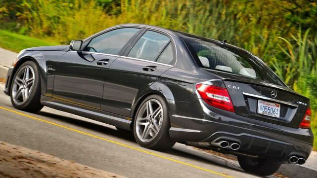 宝马■为什么懂车的人买二手车只考虑这3个品牌?车主:后悔没有早知道