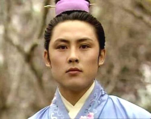 贾赦|红楼梦：别看贾宝玉得宠，贾琮能继承爵位，宝玉不能