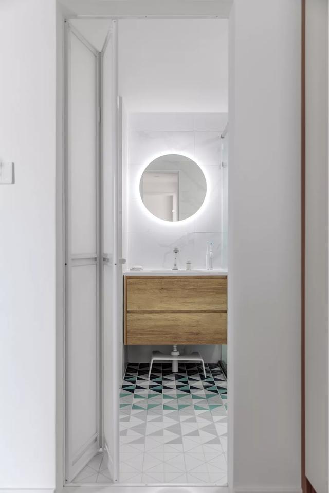 ##90平新房，过道、衣帽间太实用了，卫生间装折叠门，超明智！