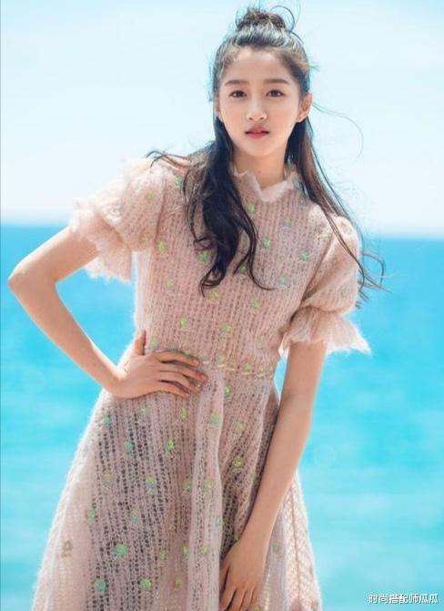 短发|关晓彤终于换发型了,将长发剪掉变“初恋短发”,简直美炸了!