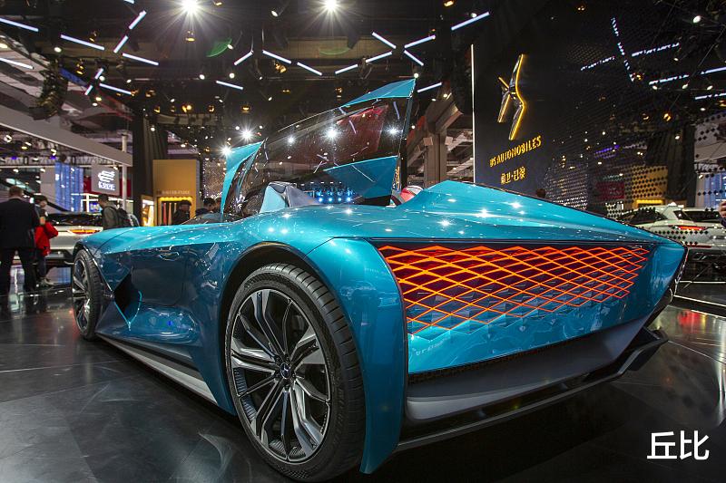 法系车|盘点法系车那些令人咬牙切齿的“浪漫”设计