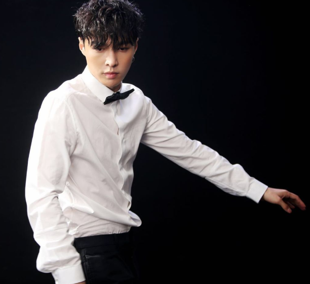 『黄渤』《一出好戏》黄渤片酬，张艺兴片酬， 王宝强片酬，差距好明显！