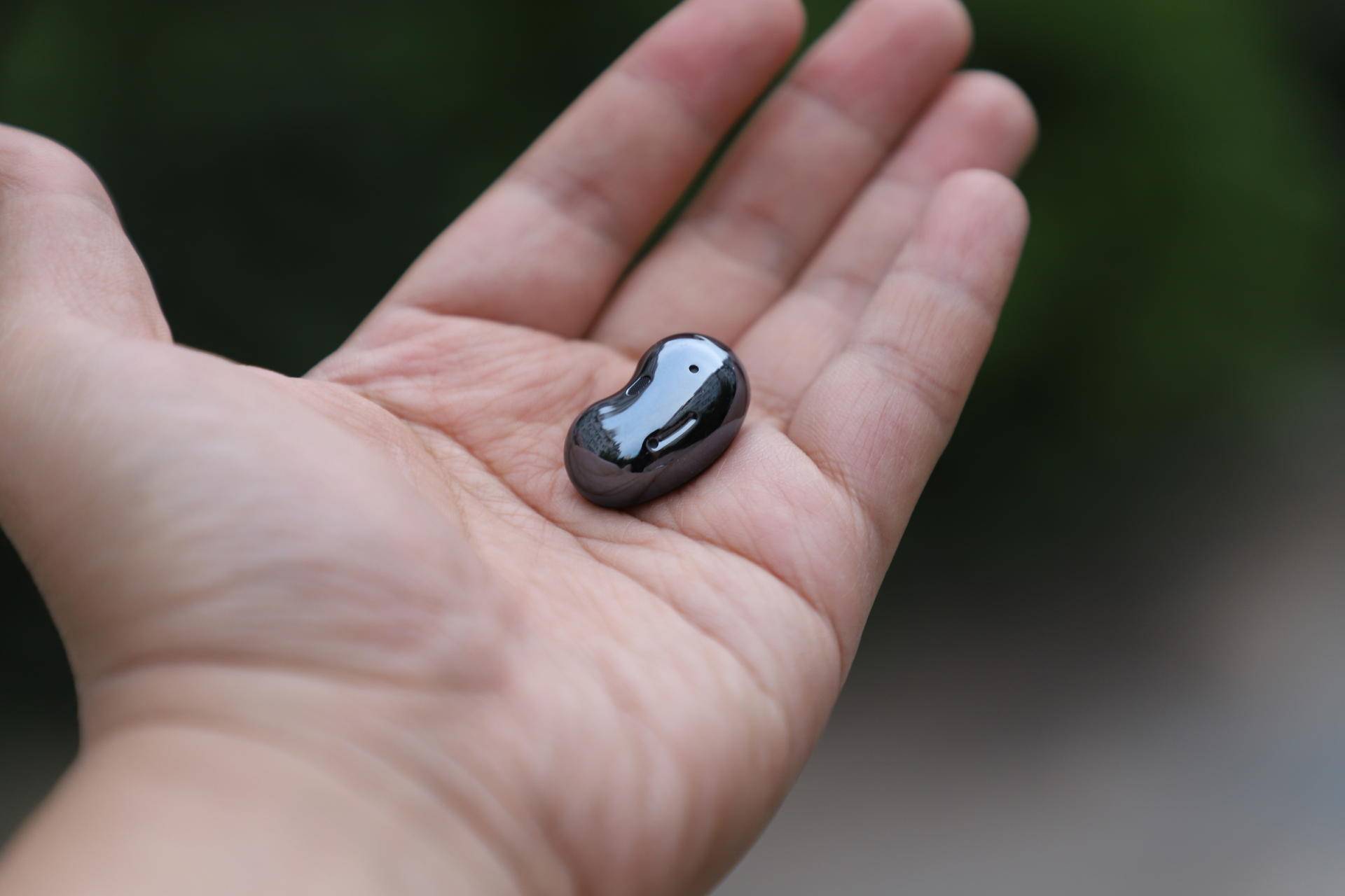 三星|来得有点晚，但真的香：三星Buds Live深度体验