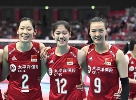 女排▲中国女排中有几人的身高超过了1.9米?高个子是否能撑起未来?