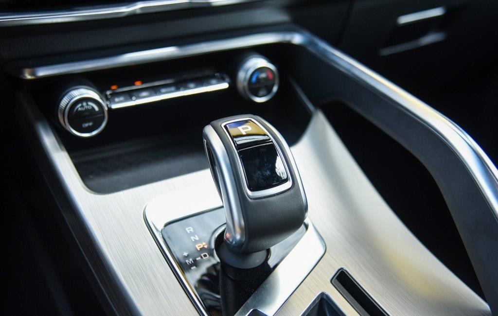 国六▲国产SUV再亮“新颜兽”战斗式外观，国六1.5T引擎+7DCT，仅10万起