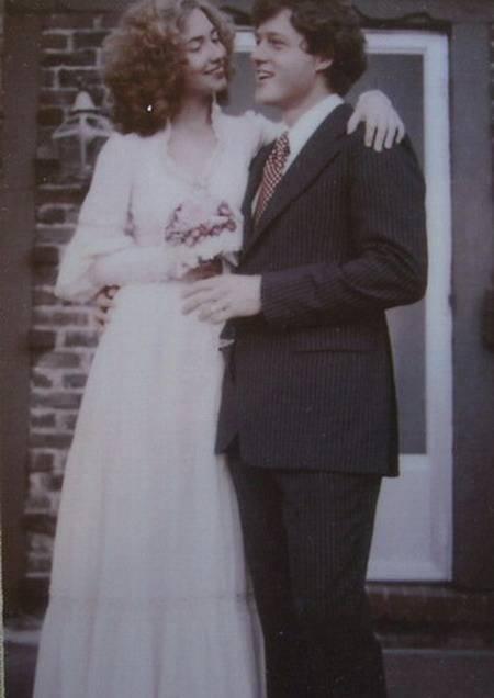 【伊万卡】72岁希拉里挺大肚腩身材走样，年轻时可是大美人，气质不输伊万卡