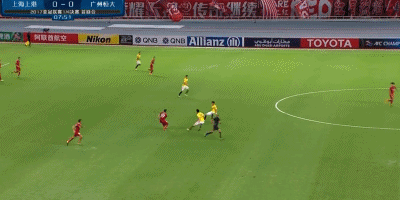 埃尔克森▲斯科拉里表示愿意接手,国足12能否突围,仍旧需要指望大牌外籍教练?