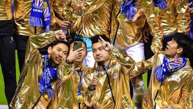 上海申花|申花两大功勋飞翼成离队热门，一人新东家已敲定，未来将正式告别