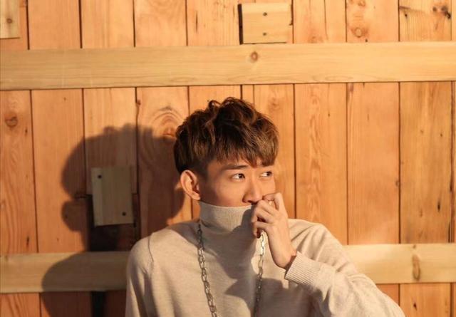 快手天赐和张杰一起玩王者,直播场面轰动直播间