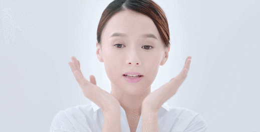 「护肤」精华液就这样往脸上涂？难怪你的皮肤好不起来！