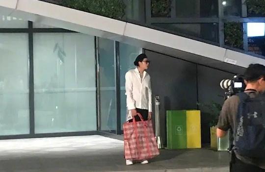 [杨紫]《青簪行》杨紫杀青，被曝将跟徐峥合作，吴亦凡却还在忙拍摄？