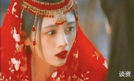 王鸥|鞠婧祎右脸罕见曝光,无意暴露颜值缺陷,新剧造型被指抄袭