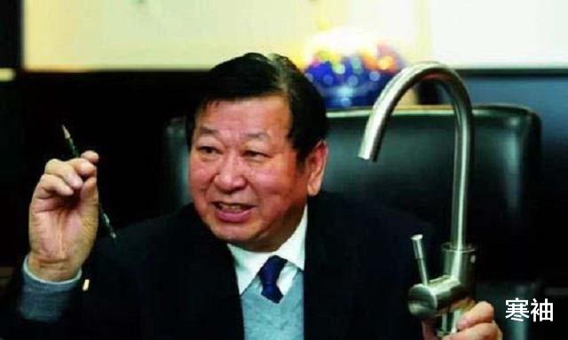 苏泊尔|儿子把老爹公司低价卖给外资，留0.01%股份分红，如今公司600亿！