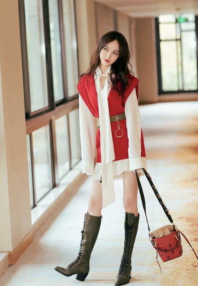 刘海■唐嫣换发型更美了，有刘海无刘海差别一目了然