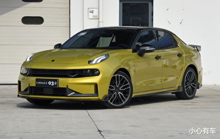 「众泰」领克03+高架桥遭前后夹击，网友：真的是鱼和熊掌不可兼得