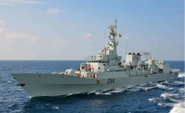 核武器：印度海军出动军舰复仇，C802导弹远距离瞄准，俄：向全球证明实力