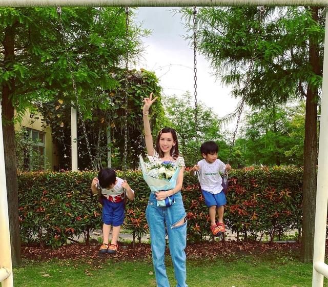 [林志颖]林志颖冻龄基因找到了！70岁老妈时髦现身，让同框儿媳妇黯然失色