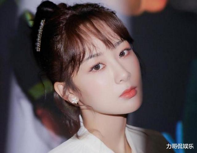 杨紫|最受欢迎女演员大洗牌:杨紫跌至第6,赵丽颖第3,榜首让人意外