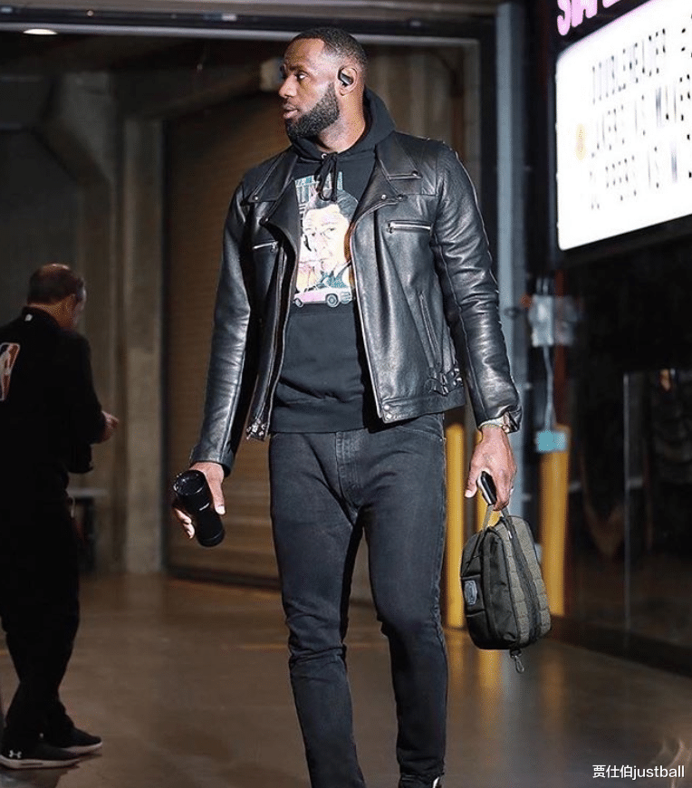 「勒布朗·詹姆斯」从小就看不上詹姆斯！莱昂纳德训练师：小卡12年前就拒绝了他