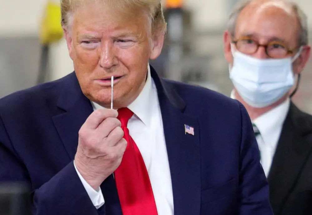 特朗普|特朗普身边人担心他会突然发动战争