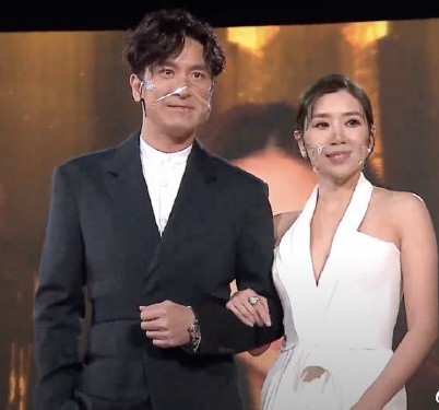 TVB頒獎禮藝人戴透明口罩，陳豪唯一戴醫用口罩，為妻兒做足防疫-圖4