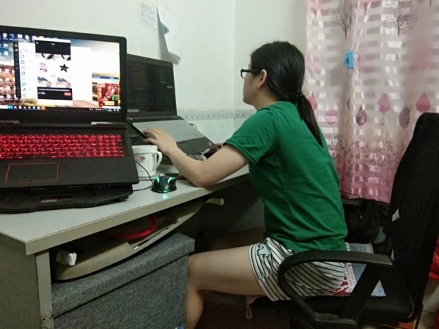 美团|女程序员当上组长不容易，男程序员靠边站