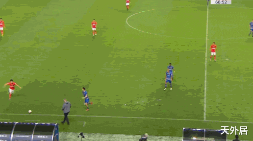 郑智|卡纳瓦罗现场发飙：怒推飞铲弟子要求冷静！郑智都和对手吵起来